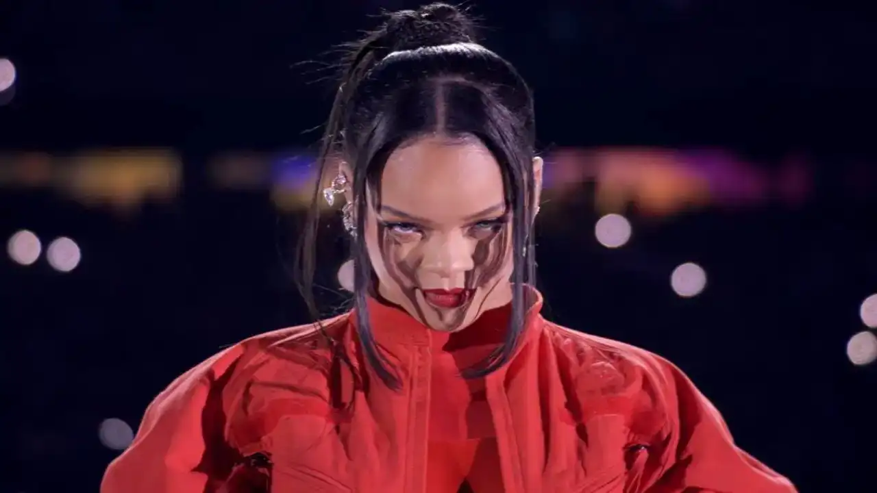 1363114322 rihanna super bowl halftime performance 1280*720