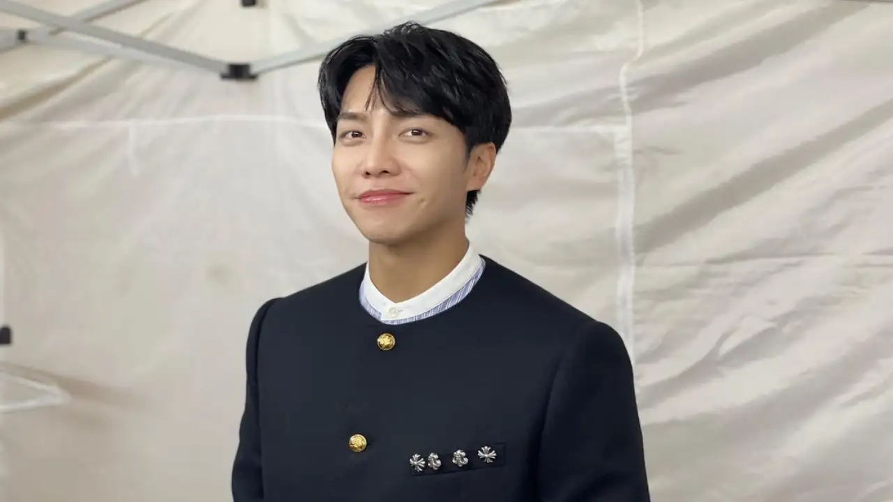 Lee Seung Gi: courtesy of Hook Entertainment Lee Seung Gi: courtesy of Hook Entertainment
