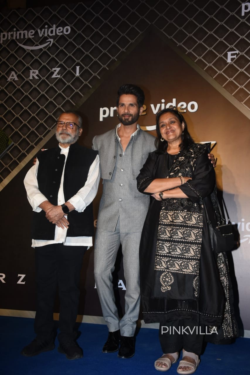 Shahid Kapoor with parents Pankaj Kapur and Supriya Pathak (Credits: Viral Bhayani)