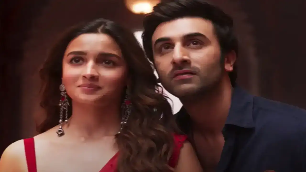 Ranbir Kapoor calls Alia Bhatt ‘truly deserving’ of Dadasaheb Phalke Award; Doesn’t feel he deserves it-VIDEO