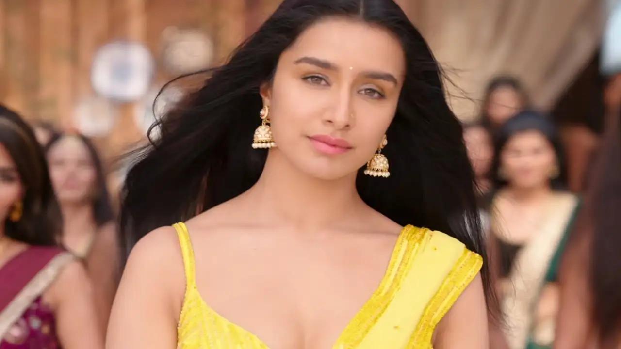 Sarda Kpur Ki Xxx Video - Shraddha Kapoor reveals her favorite 'Kapoor co-star' and it is not who you  think: Watch VIDEO | PINKVILLA