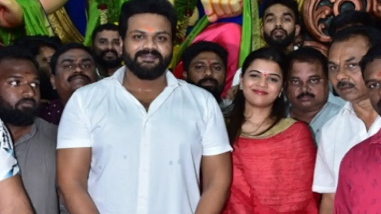 Manchu Manoj married Phumma Munika on March 3?  deep inside