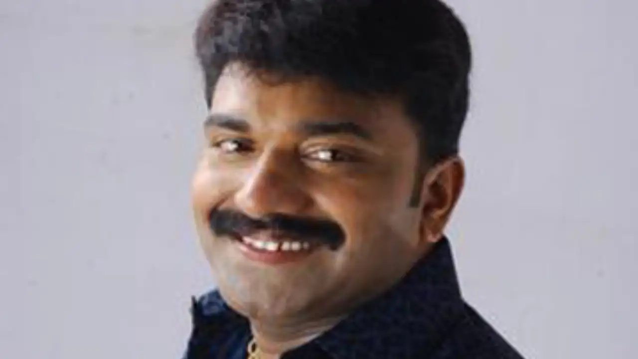 Malayalam actor Kottayam Nazeer has been hospitalized in Kerala after complaining of chest pains.