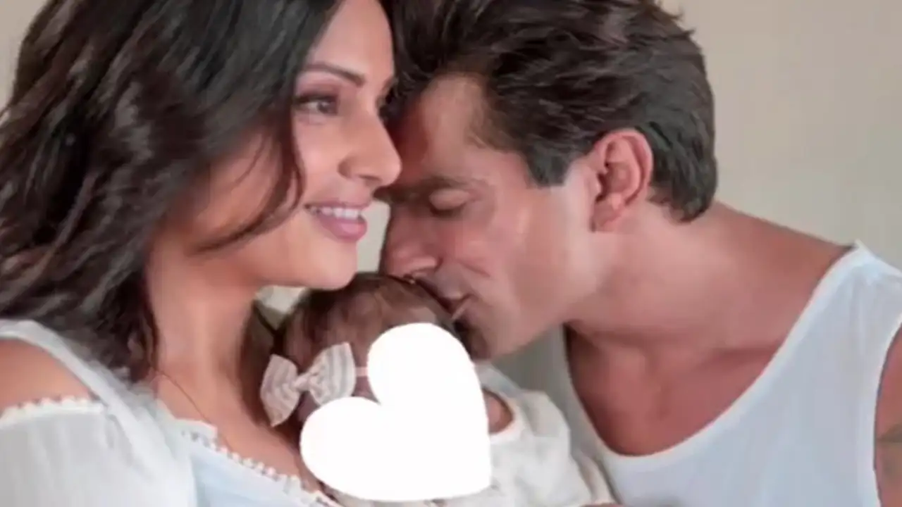 Bipasha Basu, Karan Singh Grover twin with Devi in this UNSEEN pic; Do not miss the special birthday wish
