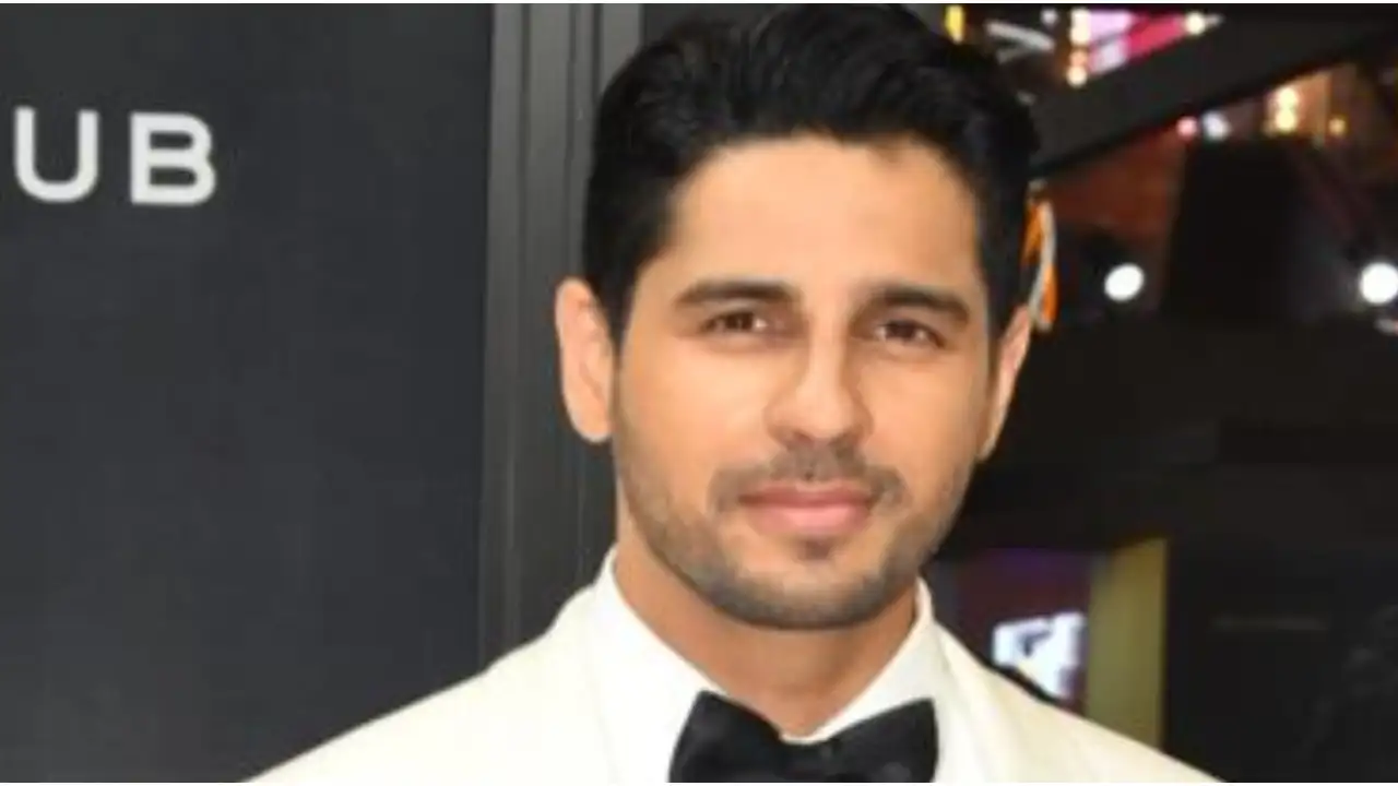 Sidharth Malhotra wishes to do a ‘superhero’ film; Reveals ‘love stories’ will always have a special place