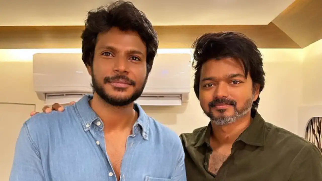 Sundeep Kishan reveals Thalapathy Vijay's reaction to Michael as he shares a PIC and thanks him for support Sundeep Kishan Thalapathy Vijay's PIC