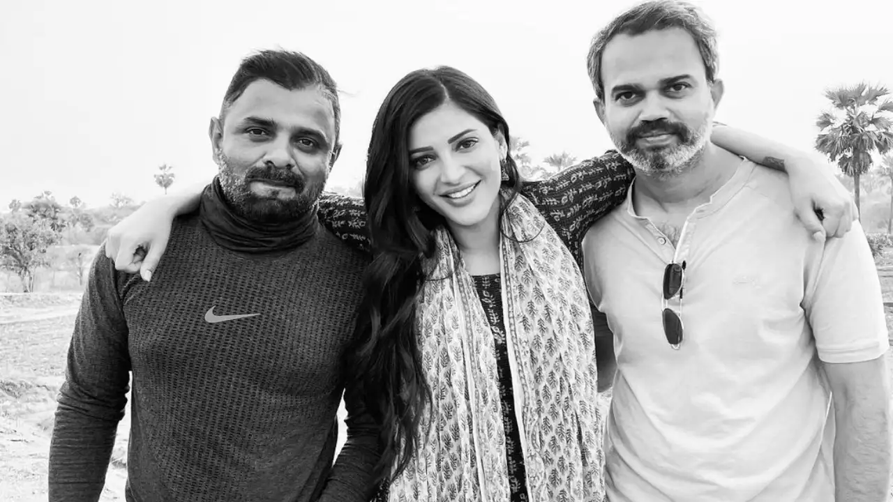 Shruti Haasan wraps up the shoot of Prabhas' Salaar; Calls it a 'special film' as she shares PIC from sets Shruti Haasan wraps up the shoot of Prabhas' Salaar