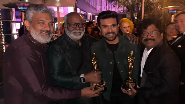 MM Keeravani plays piano at Oscars after party; Ram Charan, SS Rajamouli and RRR team cheer | PINKVILLA