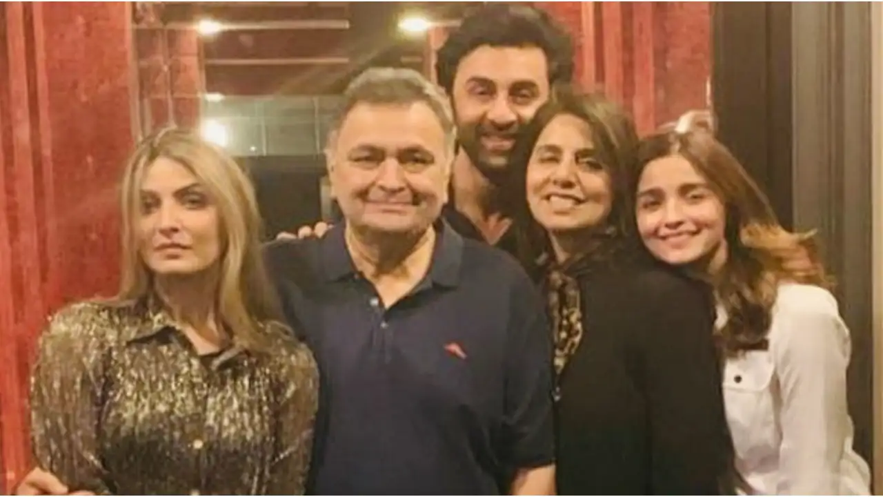 Throwback picture of Rishi Kapoor and his family