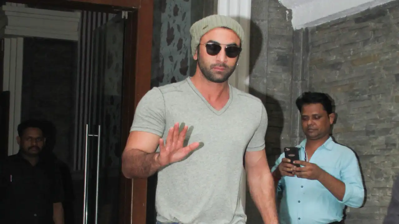 Ranbir Kapoor admits every actor is just ‘pained’ from the inside; Find out why