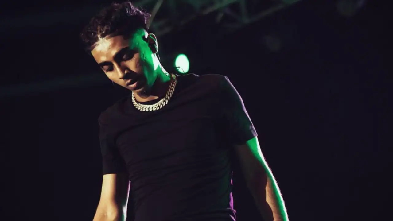 MC Stan, 16 Bigg Boss winner, argues with fan at his concert  Netizens strike back