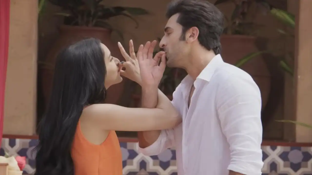 481610174 ranbir kapoor shraddha kapoor 1280*720