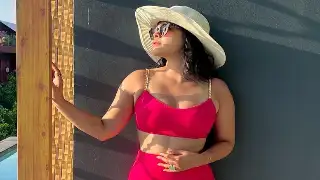 The Kapil Sharma Show's Sumona Chakravarti stuns in pink beachwear as she drops beautiful sunkissed PICS 