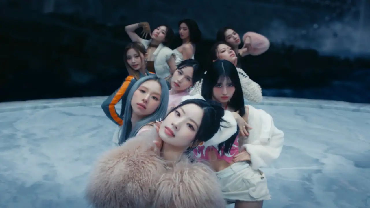 Stills from the MV; Picture Courtesy: JYP Entertainment 