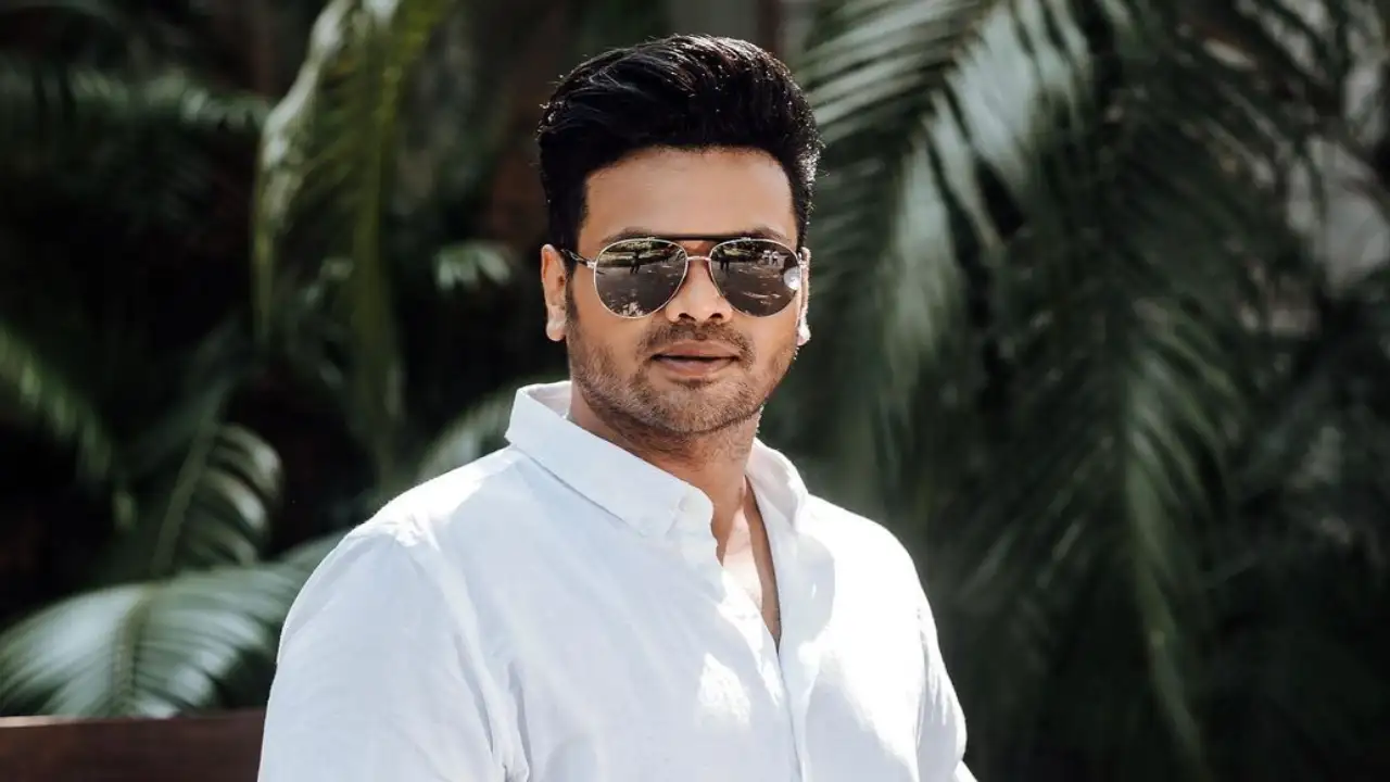 638284061 manoj tweet amid viral fight with vishnu 1280*720