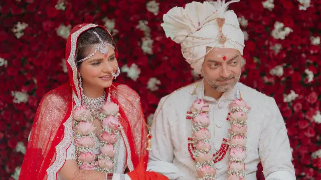 Dalljiet Kaur marries Nikhil Patel; Devoleena Bhattacharjee and other  celebs congratulate newlyweds | PINKVILLA
