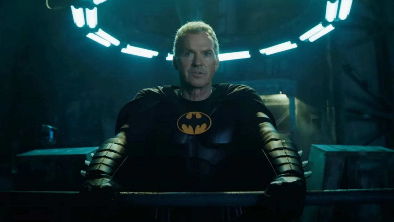 2073090004 michael keaton the flash 1280*720