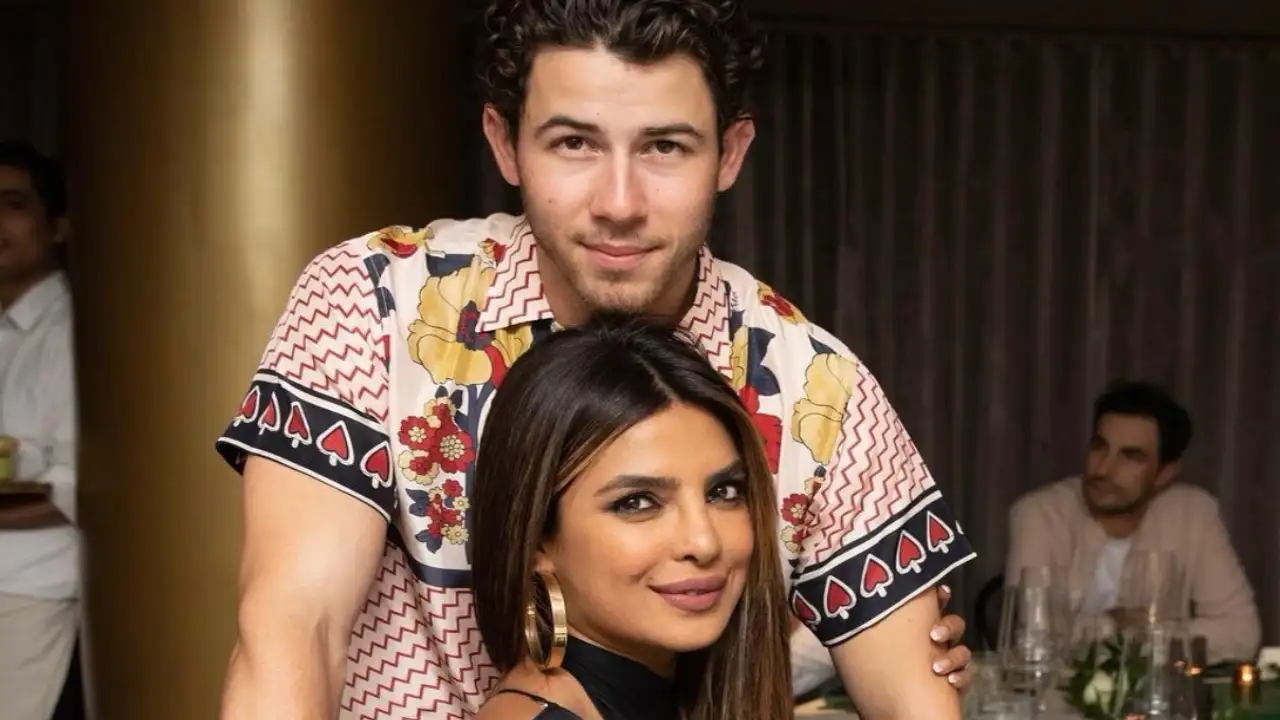 712554882 nick jonas priyanka chopra 1 1280*720