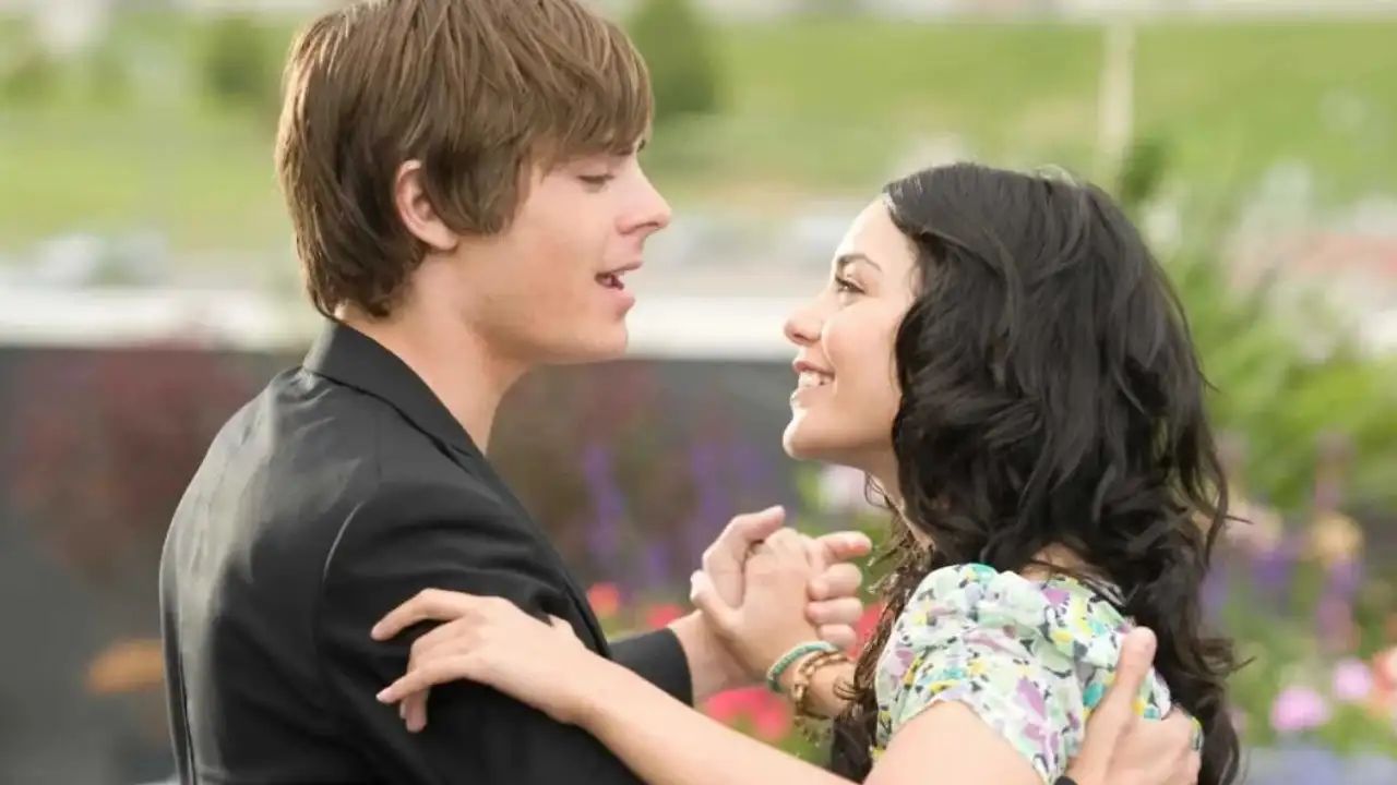 900942504 zac efron vanessa hudgens 1280*720
