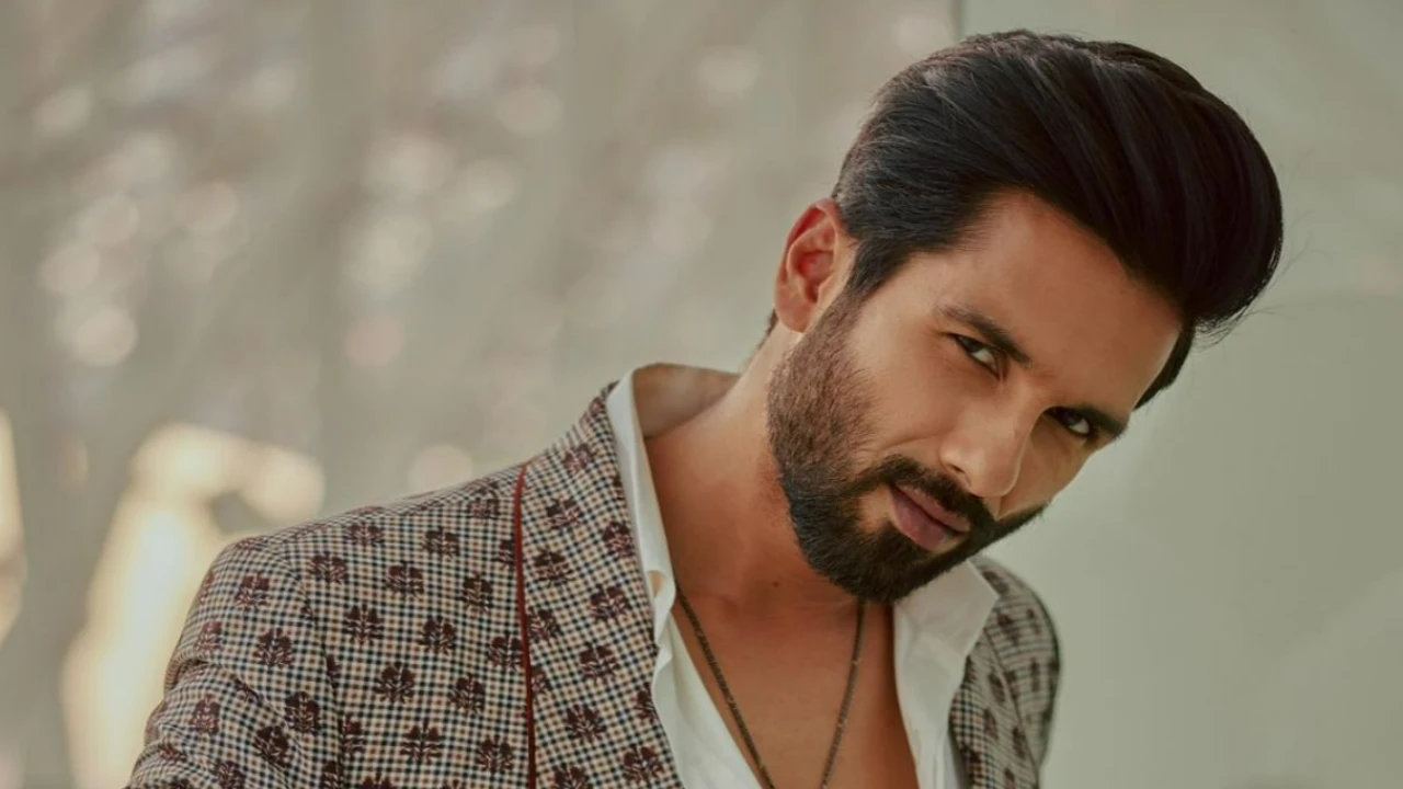 EXCLUSIVE: Shahid Kapoor reveals the best advice from father Pankaj Kapur; Actor shares his take on stardom EXCLUSIVE: Shahid Kapoor reveals the best advice from father Pankaj Kapur; Actor shares his take on stardom