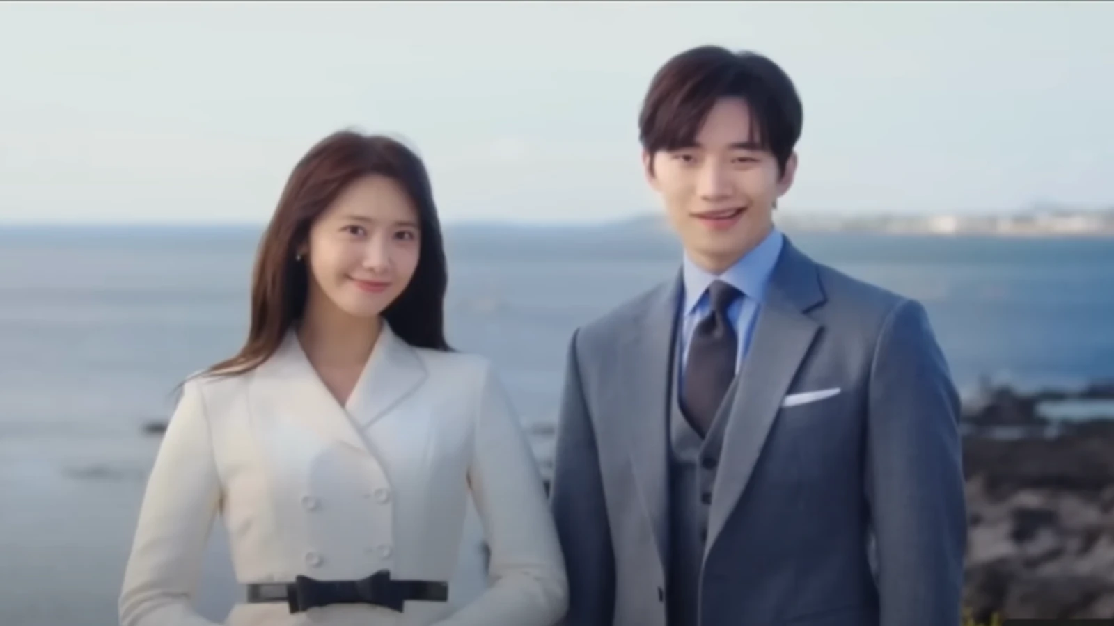 WATCH: YoonA and Lee Jun Ho present a Tom and Jerry-like