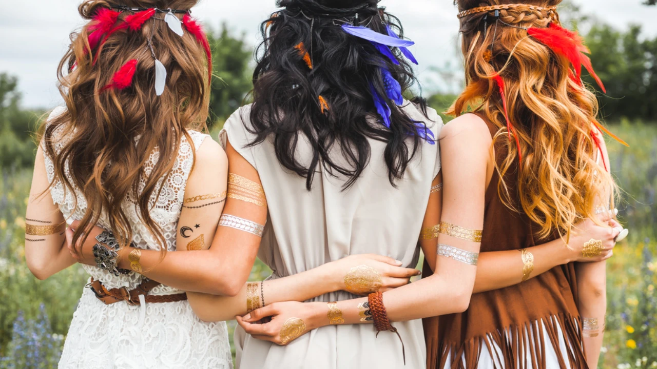 21 Best Hippie Hairstyles to Embrace the Rock ‘n’ Roll Look PINKVILLA