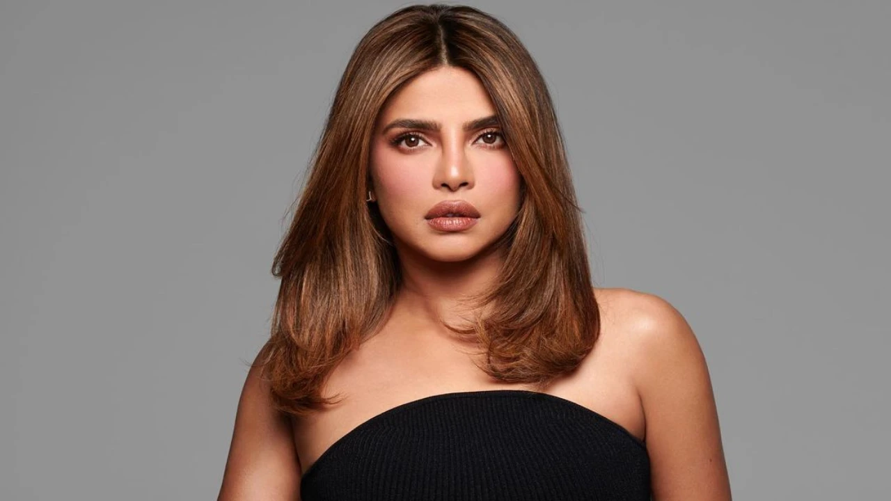 421931235 priyanka chopra 2 1280*720