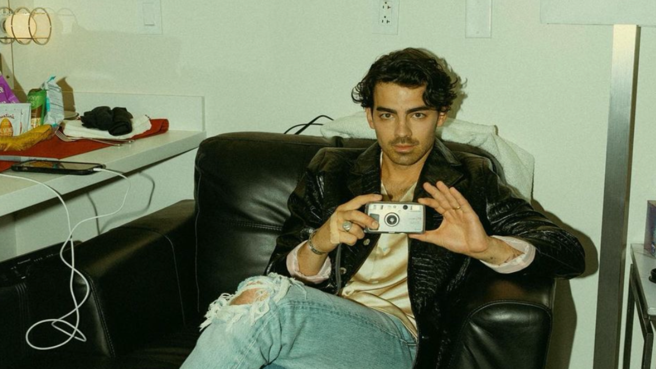 Joe Jonas reacts to Nick landing The Voice coaching spot, reflects on past feud, band breakup