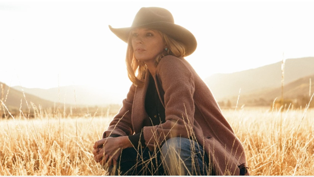 Yellowstone Actress Kelly Reilly Opens Up About Her Beth Dutton Role: I ...