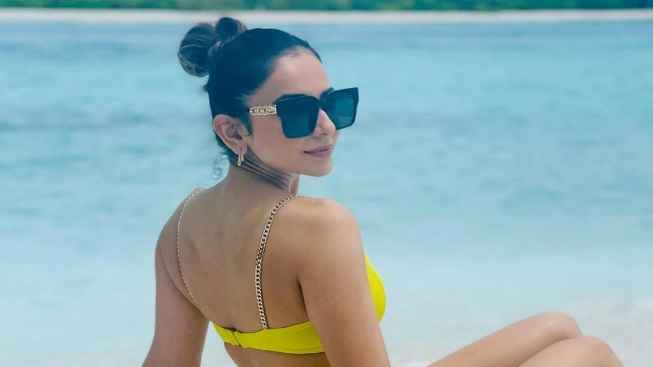 Rakul Preet Singh looks like a ray of sunshine in yellow bikini as she enjoys Maldives vacation;  see pics