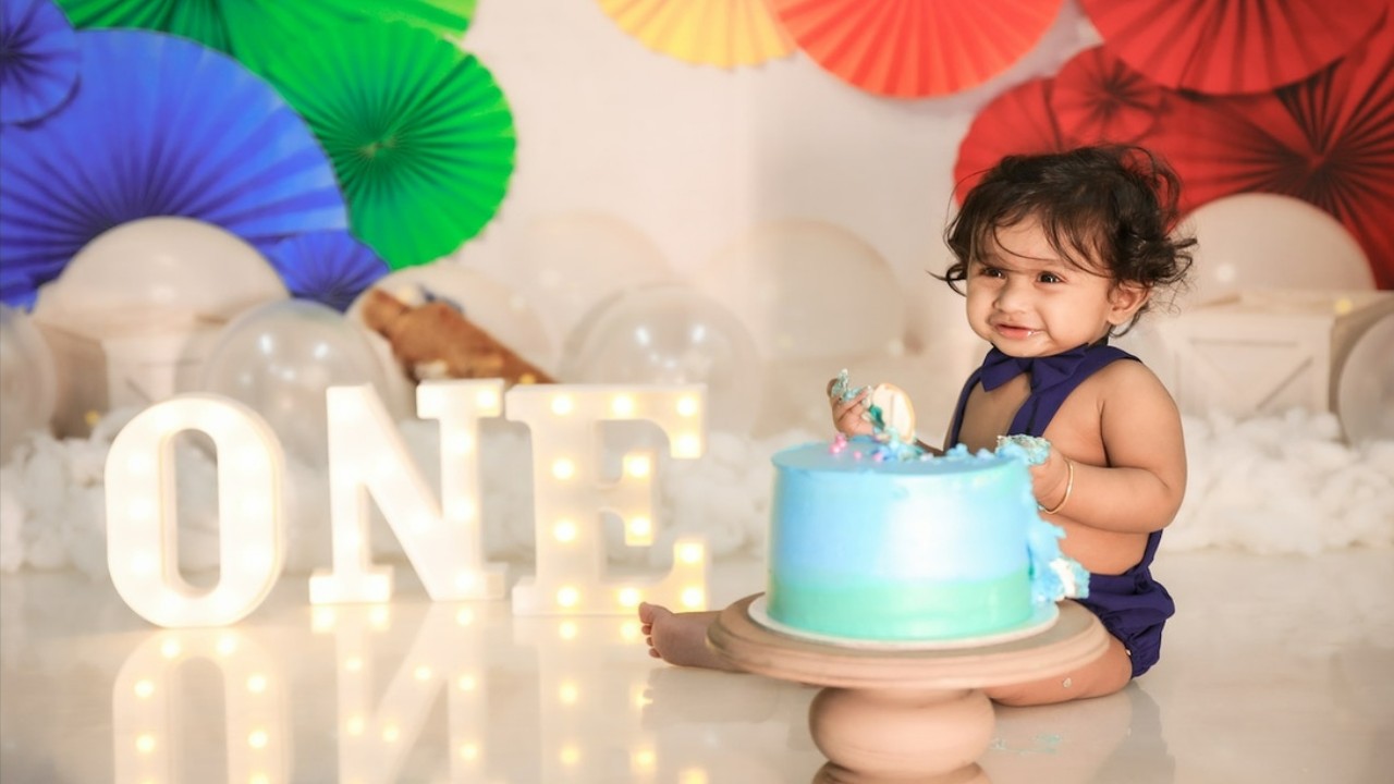 Why Smash Cakes are Making a Buzz for First Birthday Celebrations?