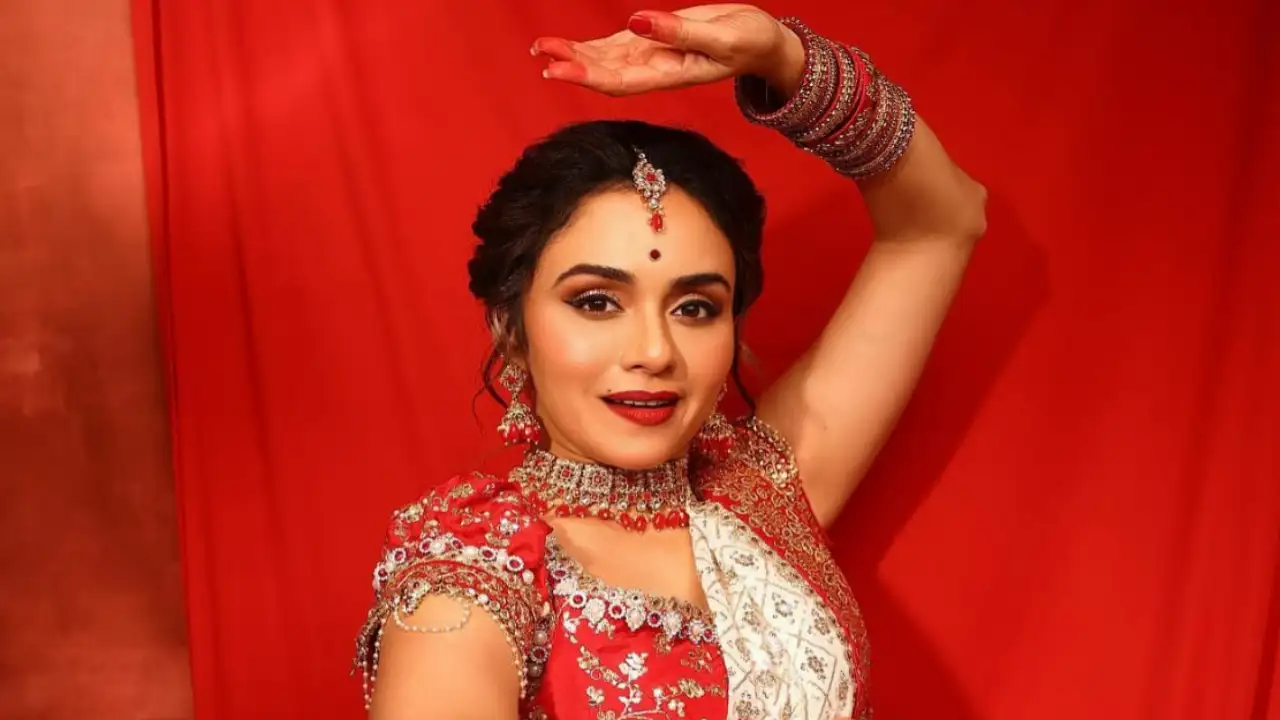 Jhalak Dikhhla Jaa 10 EXCLUSIVE: Amruta Khanvilkar is 'honoured' to be called 'Mini Madhuri Dixit'