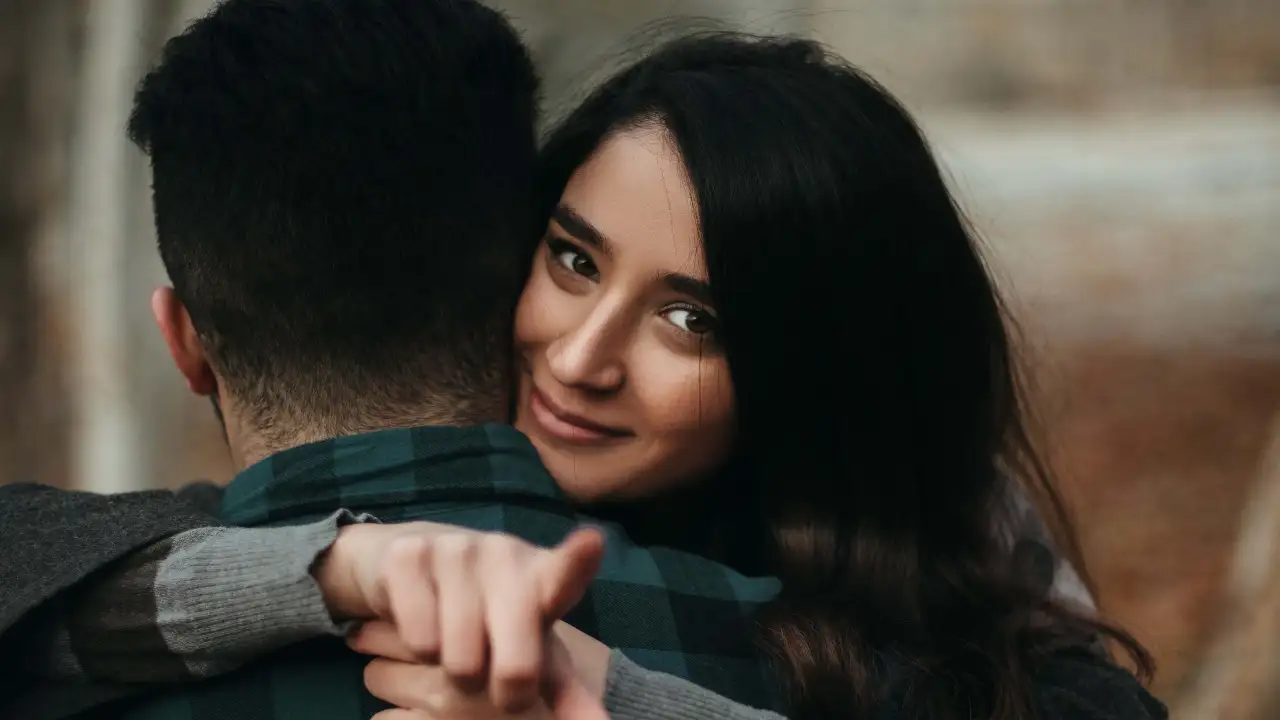 Tips to help you stop losing yourself in your relationship Pexels