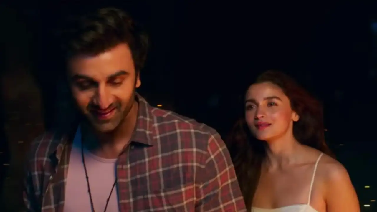Ranbir Kapoor and Alia Bhatt starrer records highest first day numbers on a non Holiday Ranbir Kapoor, Alia Bhatt