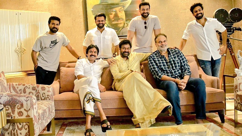 PHOTOS of Megastar Chiranjeevi that show he is a total family man | PINKVILLA
