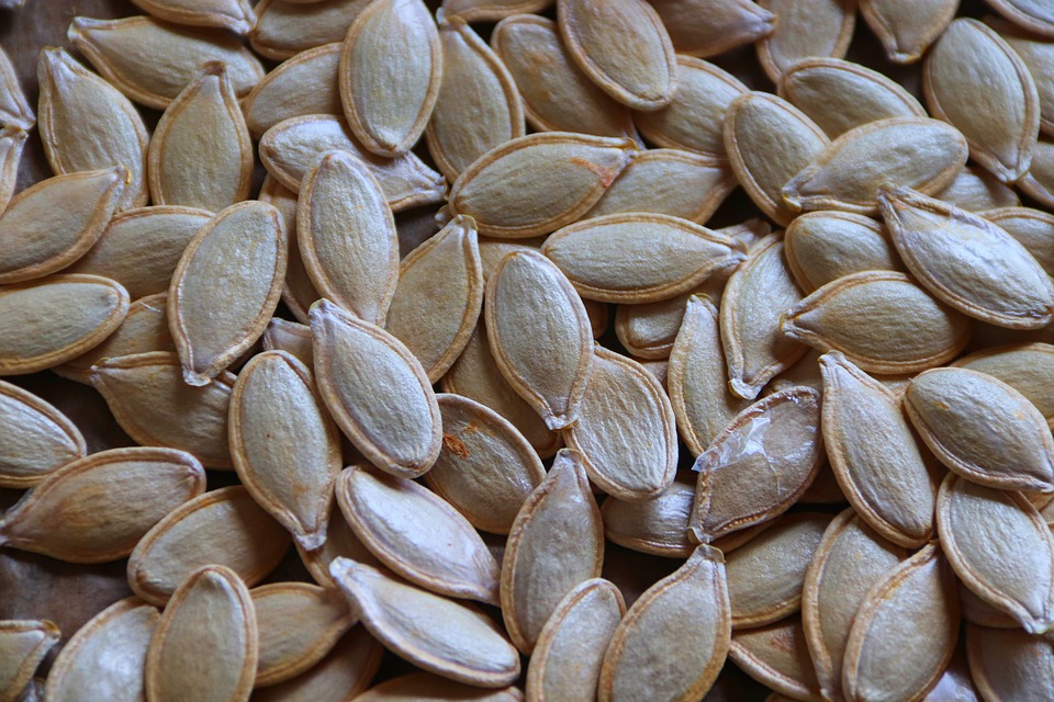 Sunflower Seeds For Youthful Skin - Rosanna Davison Nutrition