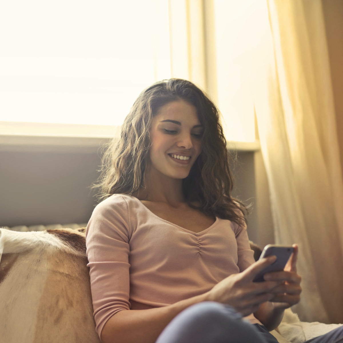 4 Telltale signs they are fond of talking to you 4 Telltale signs they are fond of talking to you