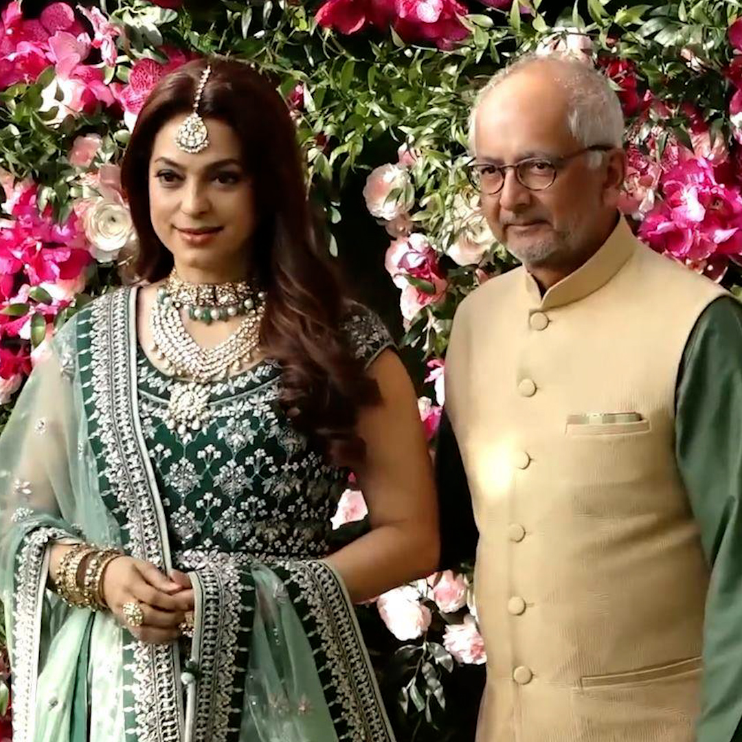 Juhi Chawla twins with husband Jay Mehta in green at a wedding #BackToTheTime