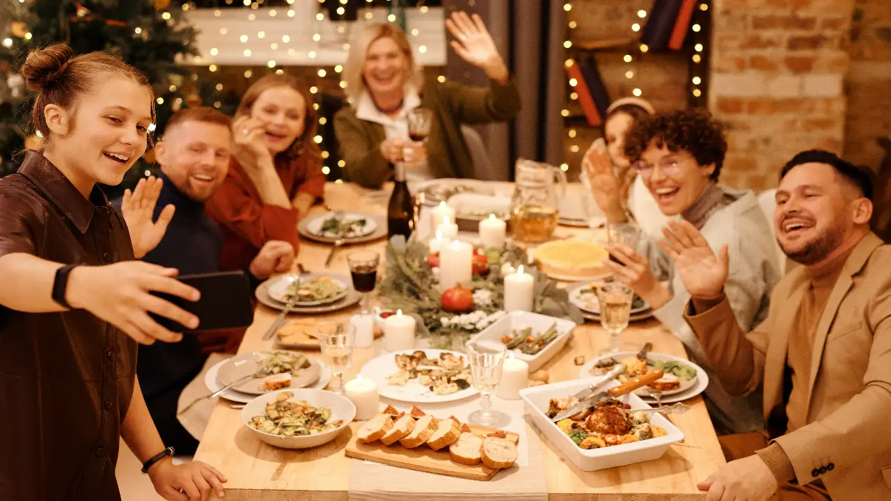 Challenging family dynamics Pexels