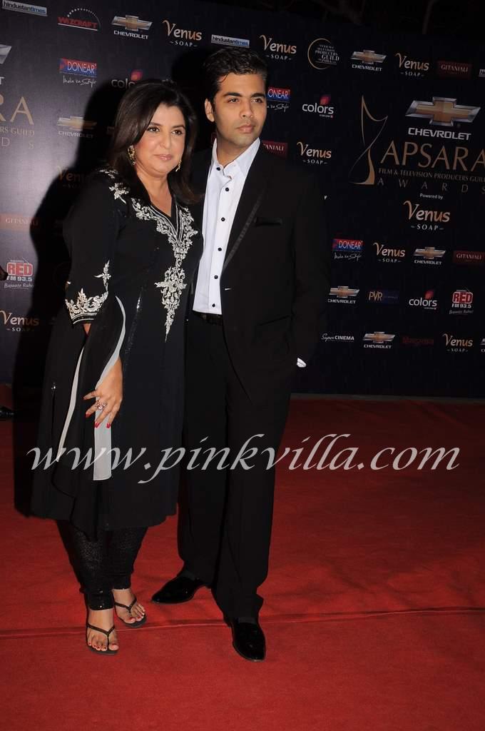 Karan Johar and Farah Khan at Apsara Awards 2012