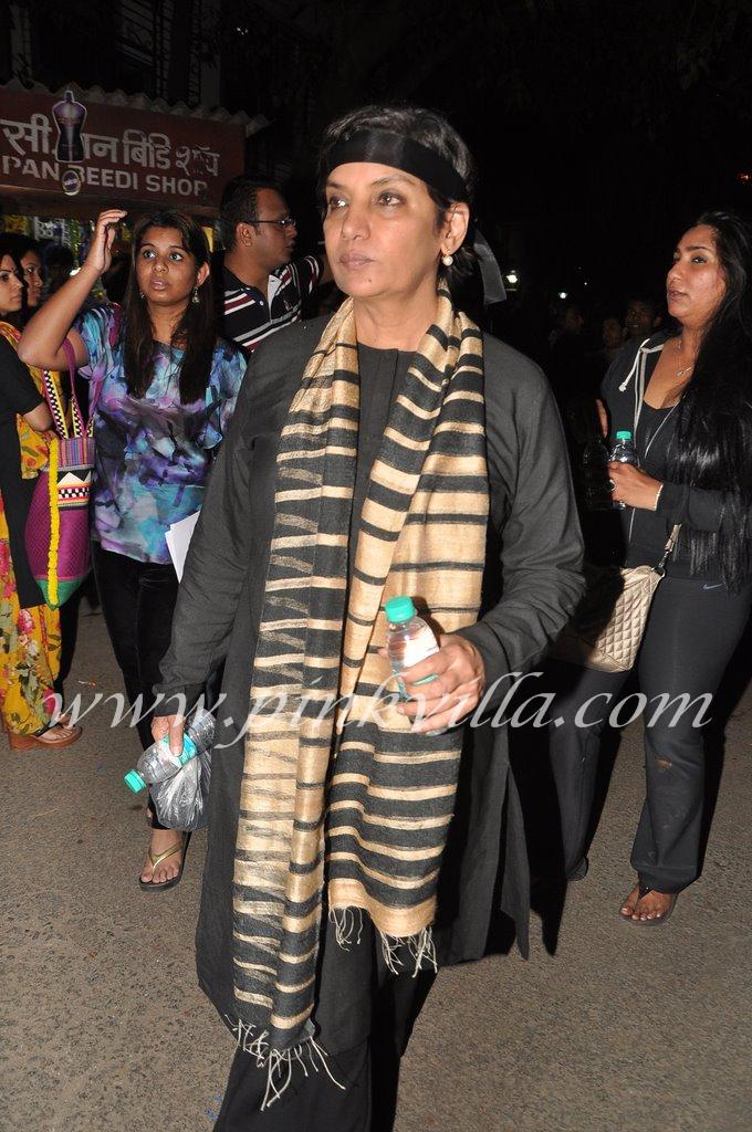 Shazahn Padamsee, Javed Akhtar & Shabana Azmi at IIFA Awards