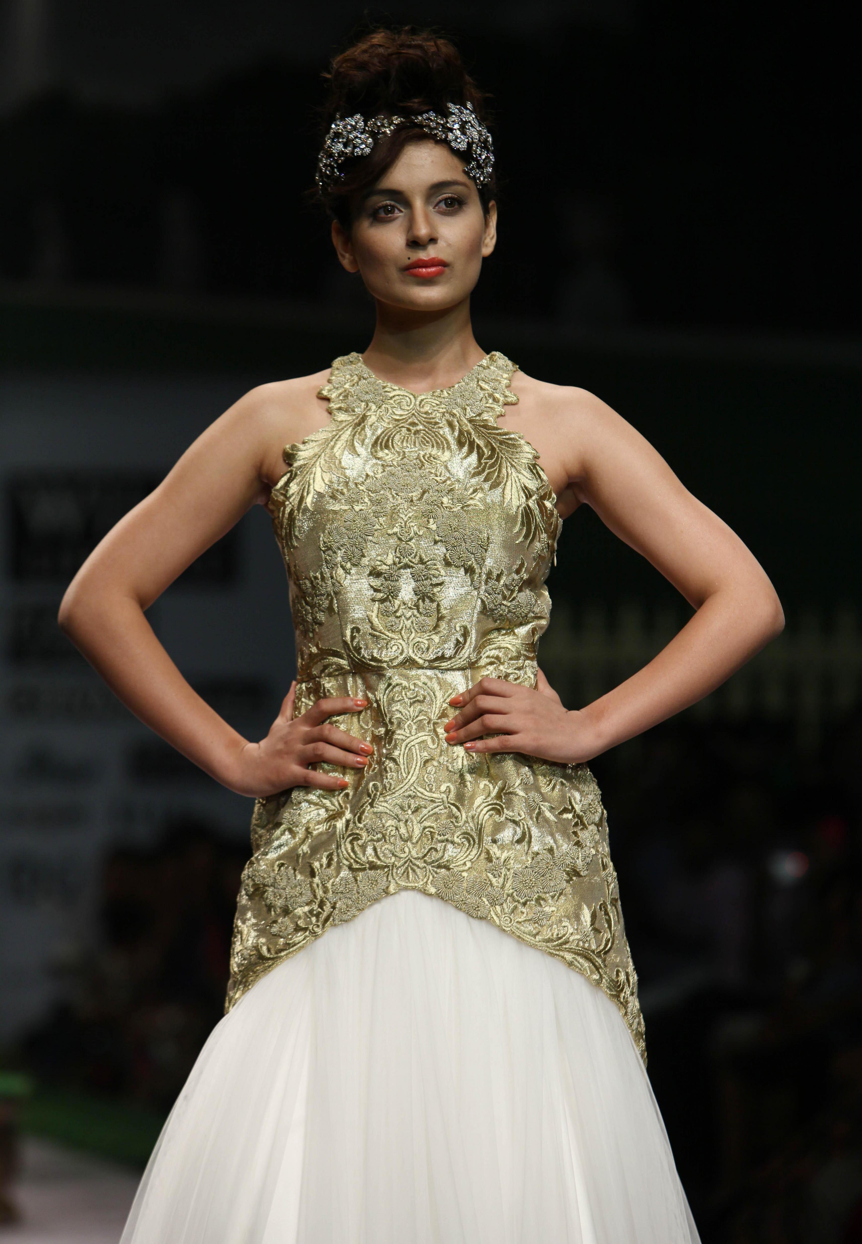 Kangana Ranaut Walks the Ramp at WLIFW Spring-Summer 2012