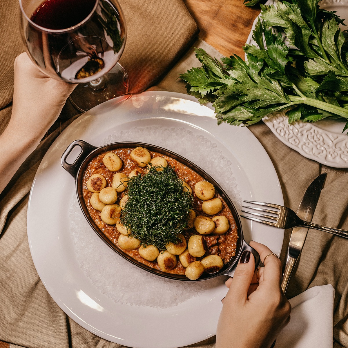 A scrumptious 7-course meal to woo your date A scrumptious 7-course meal to woo your date