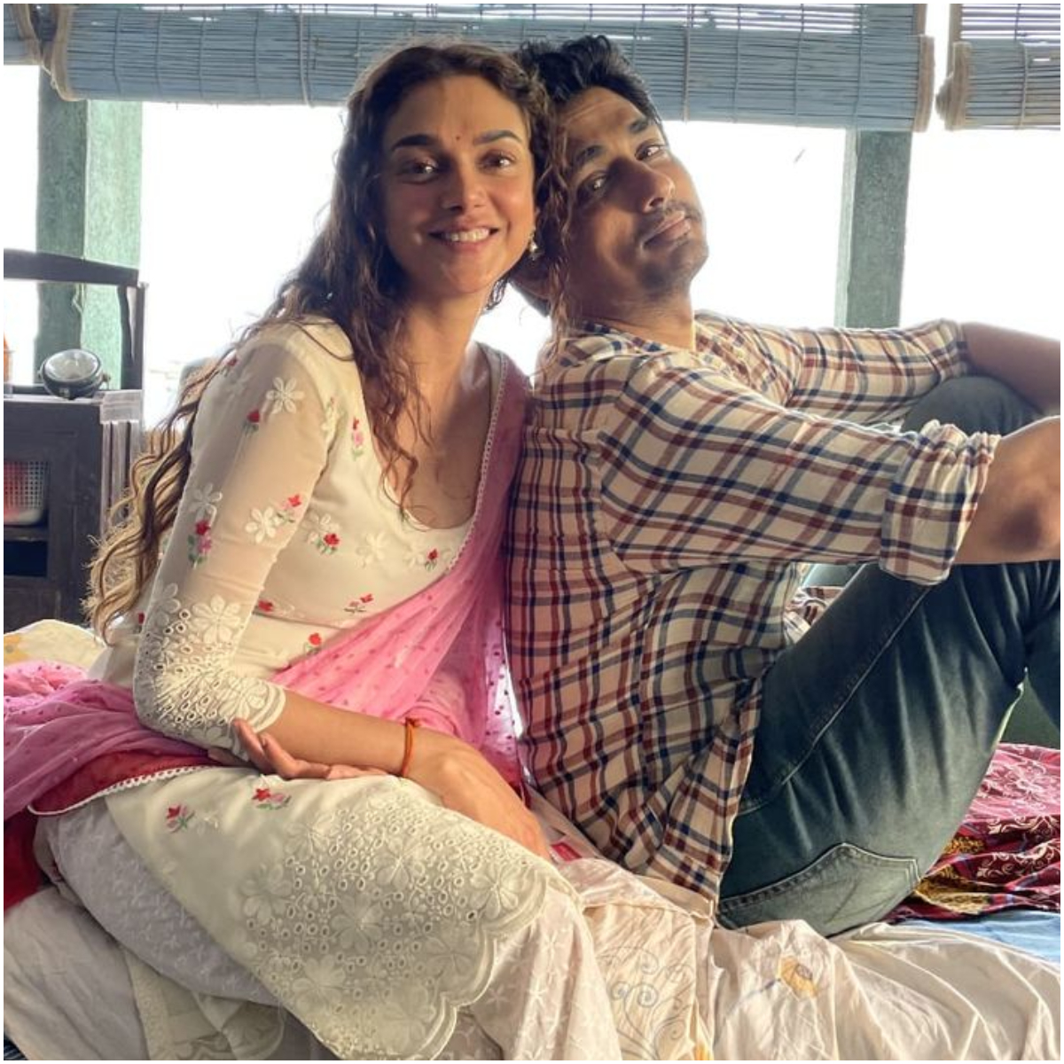 Siddharth yells at paps for clicking him with Aditi Rao Hydari 