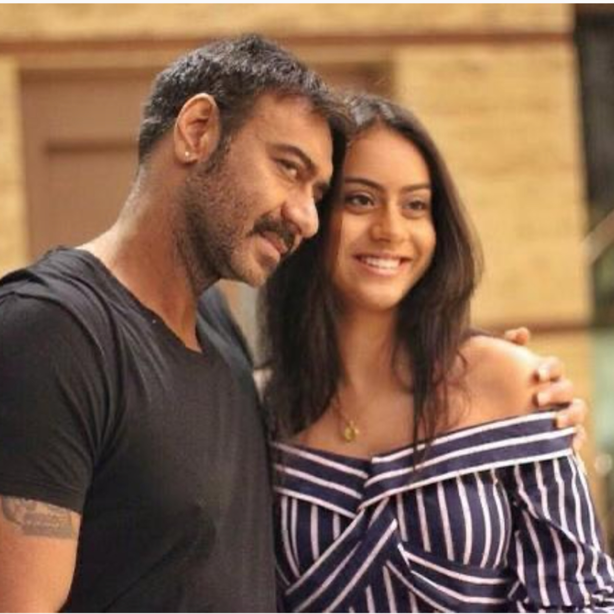 Ajay Devgn Ki Xxx - 5 PICS of Ajay Devgn with kids Nysa Devgan & Yug that prove he's a doting  father | PINKVILLA