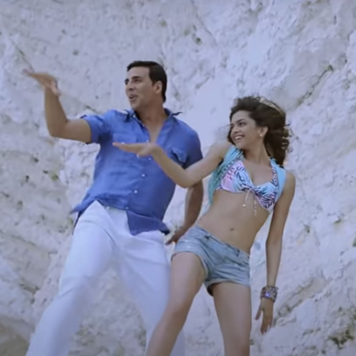 EXCLUSIVE: Deepika, John, Kriti, Abhishek,Jacqueline join Akshay Kumar again in Sajid Nadiadwala's Housefull 5 Akshay Kumar, Deepika Padukone, John in Housefull 5