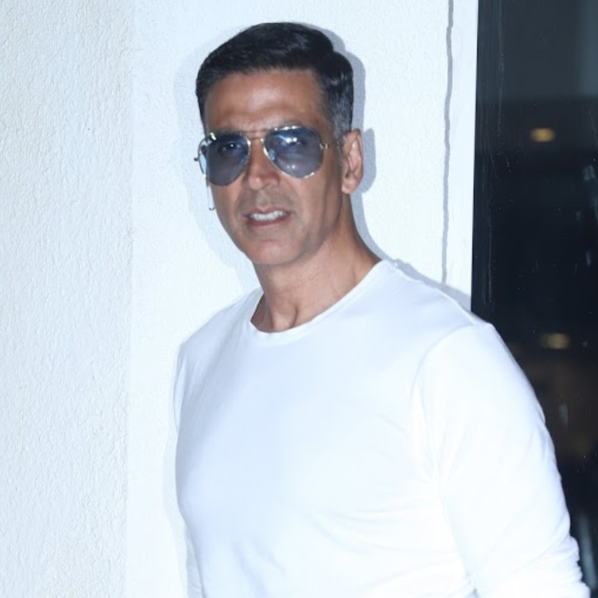 EXCLUSIVE: Akshay Kumar to start shooting for Ram Setu from April in Mumbai; Read Deets