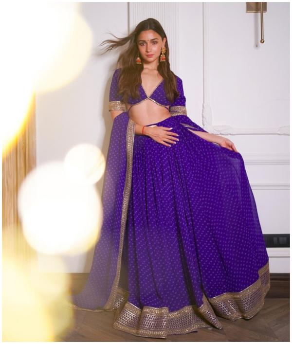 Alia Bhatt is a beauty in blue as she celebrates Diwali in Sabyasachi's  bandhani lehenga: Yay or Nay? | PINKVILLA