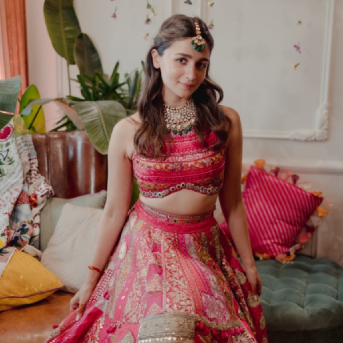 Bollywood inspired Mehendi outfits