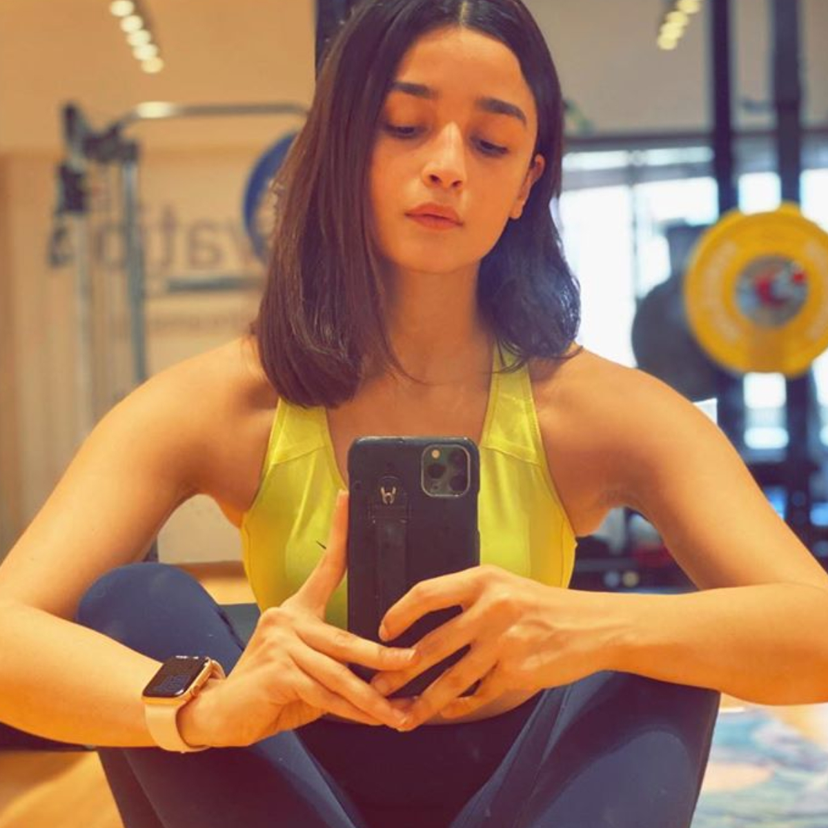 From Alia Bhatt to Ananya Panday: Why is everyone cutting their own hair in quarantine? From Alia Bhatt to Ananya Panday: Why is everyone cutting their own hair in quarantine?